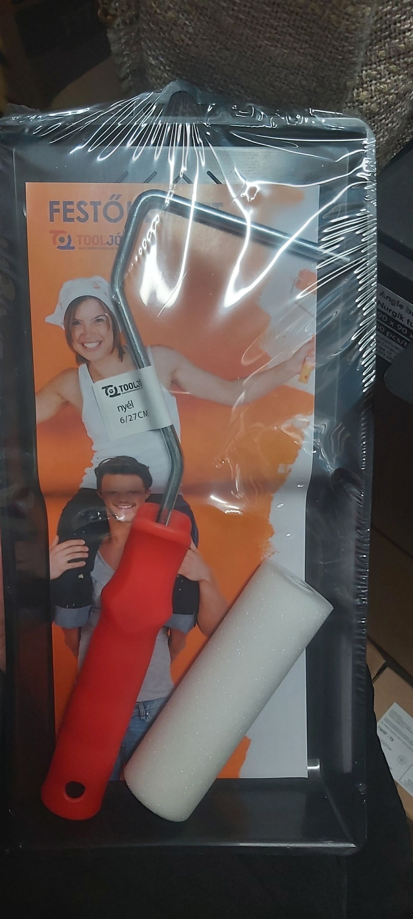 TOOLJO Festő készlet  Lakkozó 11cm henger + nyél + tál termék fő termékképe