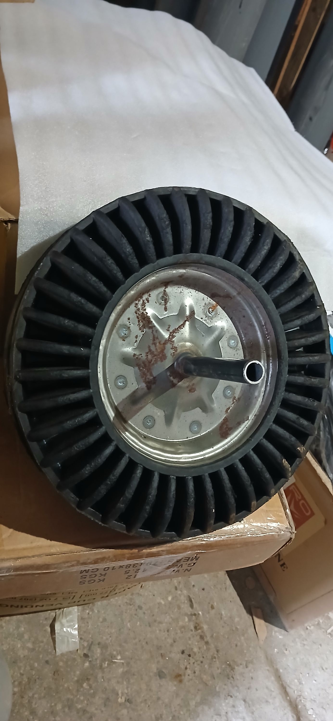 Talicska kerék + tengely + persely tömör termék fő termékképe