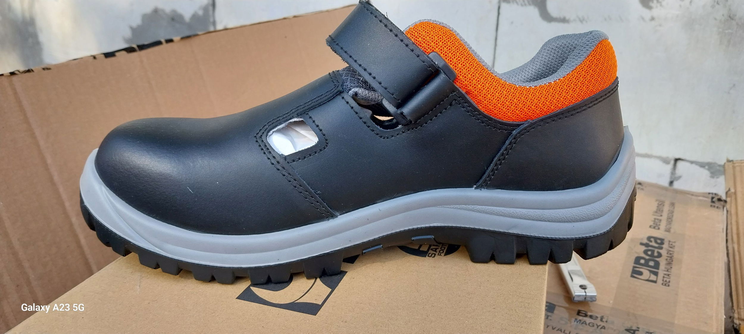 Beta munkavédelmi szandál 41-es basic bőr termék fő termékképe