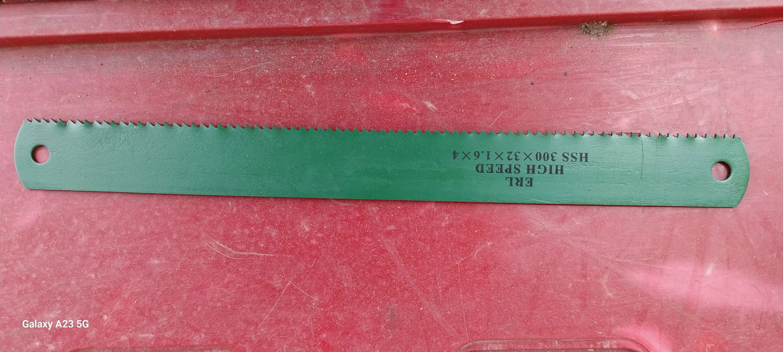 Gépi fémfűrészlap 300x1,6 mm termék fő termékképe