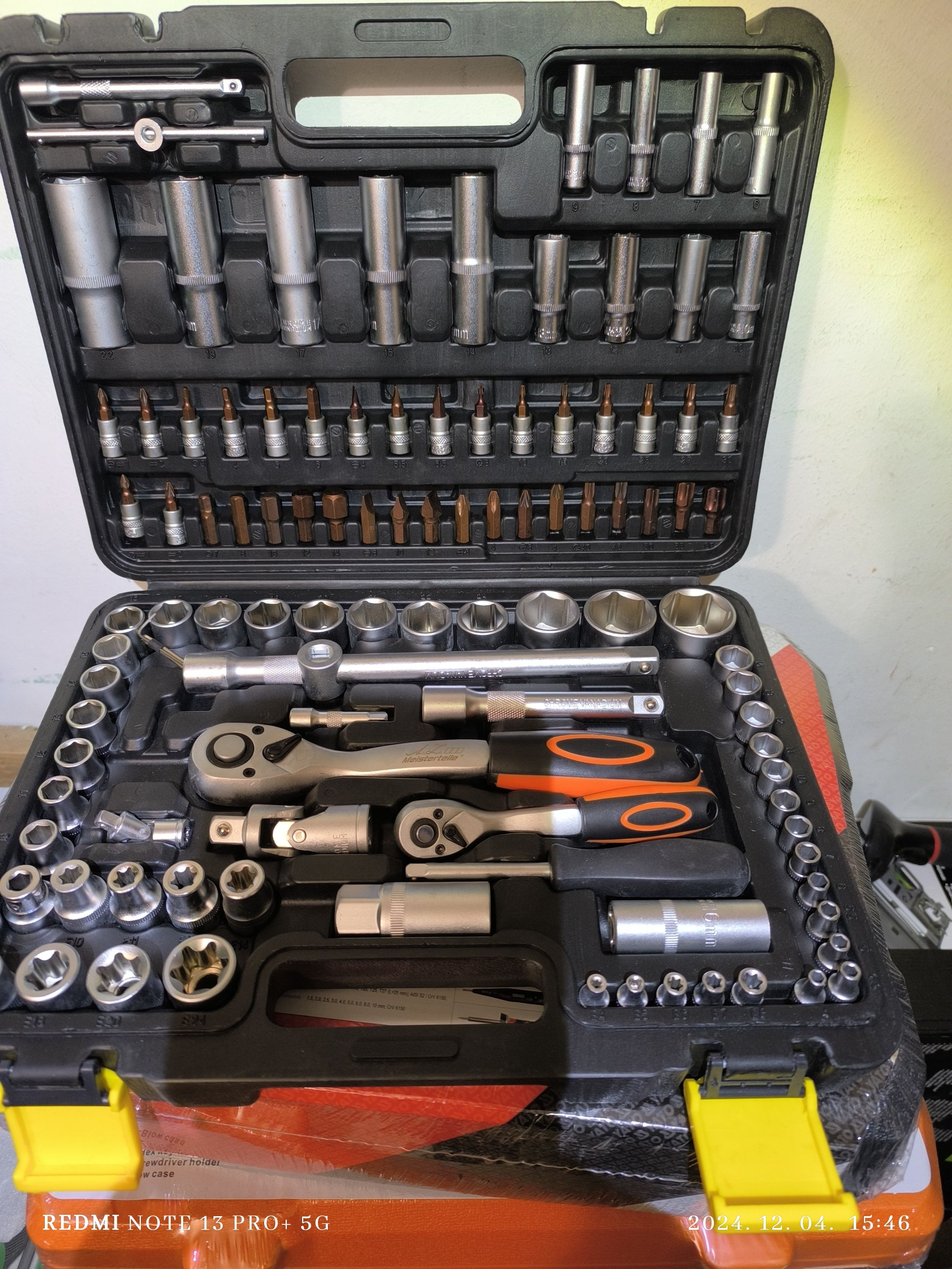 A.Z. MEISTERTEILE dugókulcs készlet 108 darabos termék fő termékképe