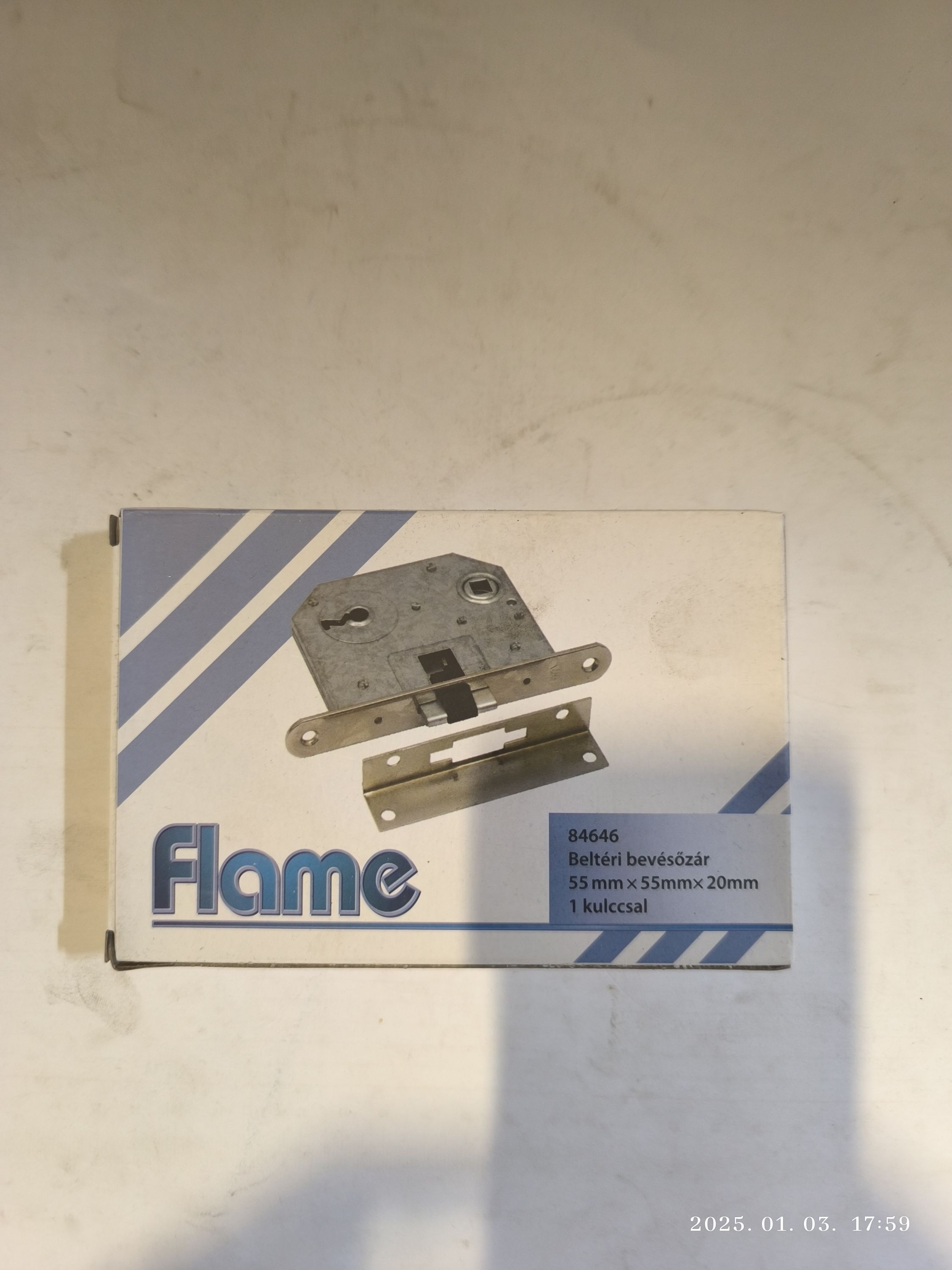 FLAME  Beltéri bevésőzár  55x55x20mm 1 kulccsal termék fő termékképe