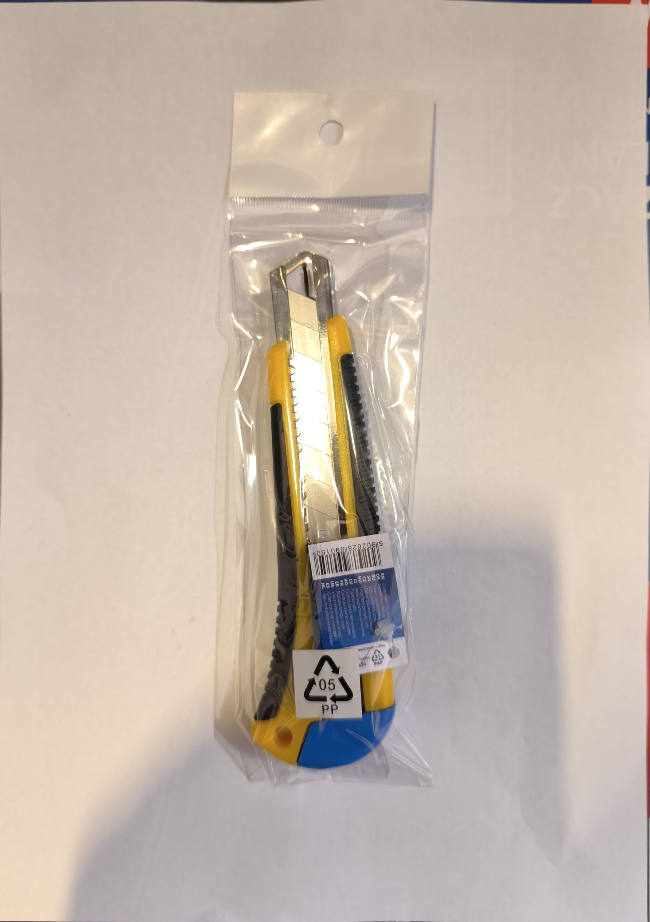 DEDRA Kés 18mm+1 cserélhető él, gumi fogantyú termék fő termékképe