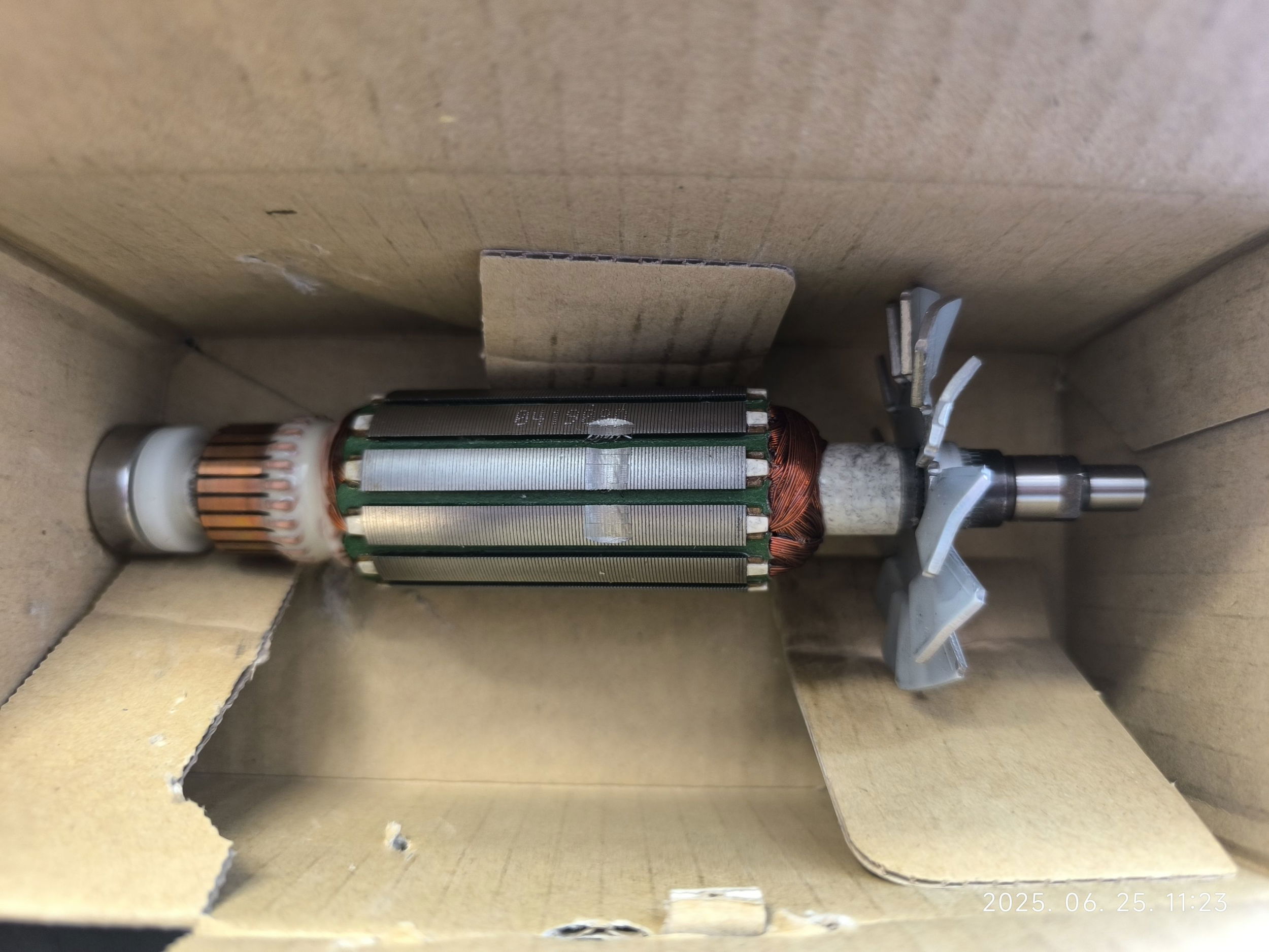 MAKITA Alkatrész Forgórész 220V  3901/9503BH/950 termék fő termékképe